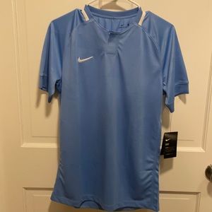 Nike dry fit men’s tshirt, blue, NWT, medium